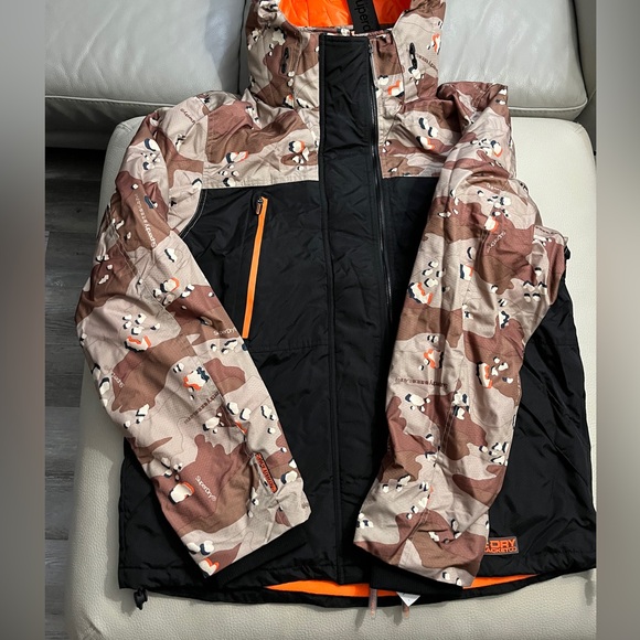 NWT - Superdry Men’s Tech Camo Wind Attacker Jacket - Size XXL - Picture 8 of 16